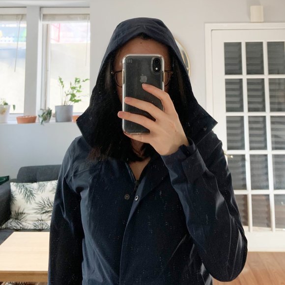 The North Face City Midi Trench (Rain Jacket) - Picture 2 of 6